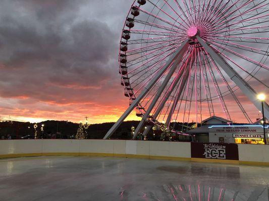 Holidays On Ice Branson Outdooor Ice Rink