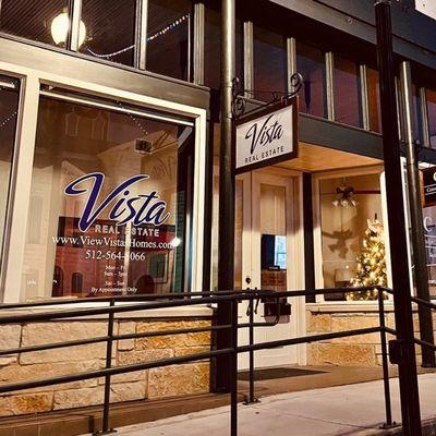Vista Real Estate - Lampasas