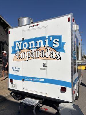 Nonni's Empanadas