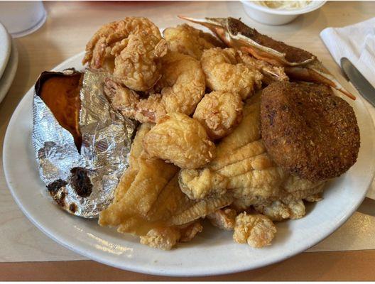 Captain Pete's Platter..