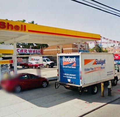 The best truck rental in New York, hiding behind a shell gas station. Who knew!