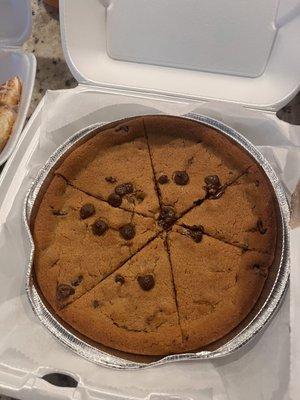 Chocolate chip cookie