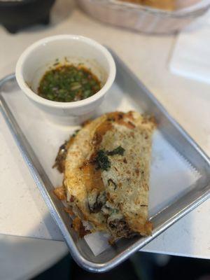 Locales Tacos Y Tequila