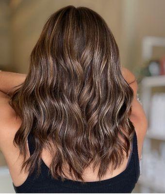 Gorgeous, dimensional brunette