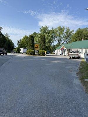 KOA office/coffee shop and store