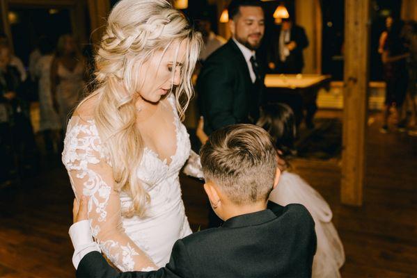 22in bellami extensions 2 rows.