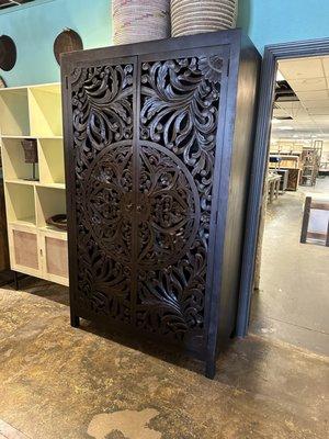 Nadeau - Furniture with a Soul