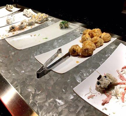 Sushi poorly prepared and presented.