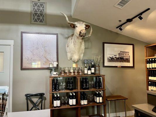 Tasting room & Cinnamon