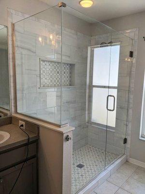 G Womble's Windows Mirrors Glass Screens Inc