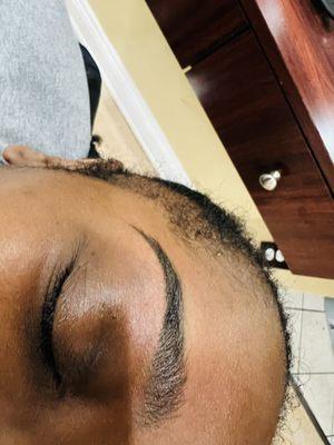 Eyebrows Threaded