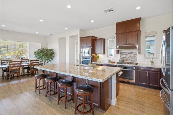 Lori Ann Ingram-Gateway Soteby's International Realty