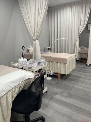 This business is so clean, well organized, and neat