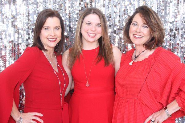 Hot Shots Photo Booth