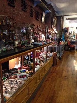 Crystals! Airplants! Horn combs!