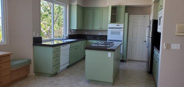 Gloria's Housecleaning Service