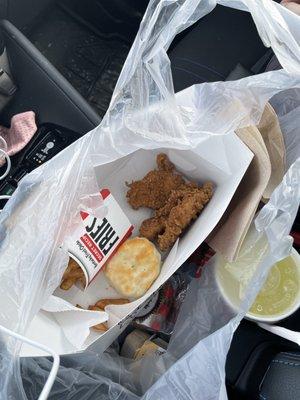 Three piece tender meal