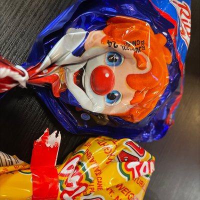 Marshmallow chocolate clown & tamarind chili