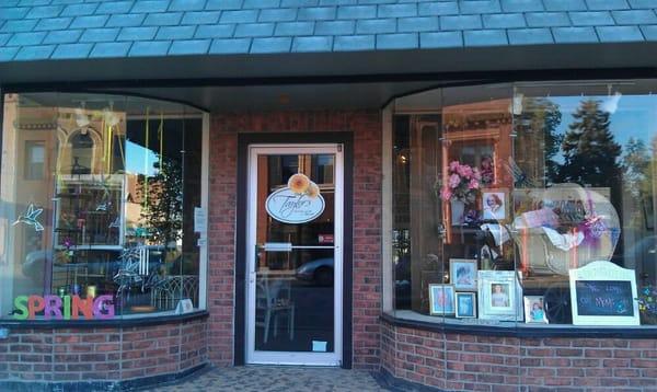 Taylor's Florist And Gifts