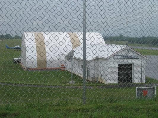 Luray Caverns Airport (LUA)