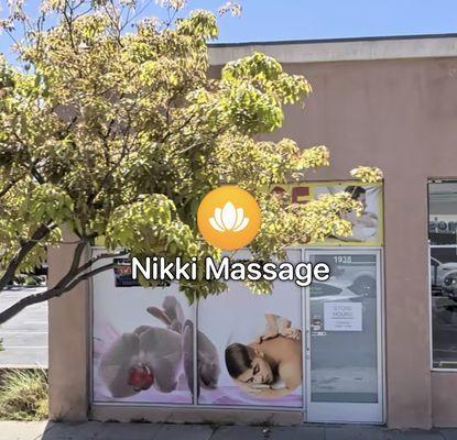 Nikki Massage