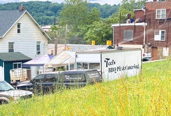 Teel's BBQ Pit Stop