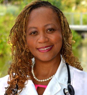 Meet Dr. Tawainna Houston, ND, MDiv.
