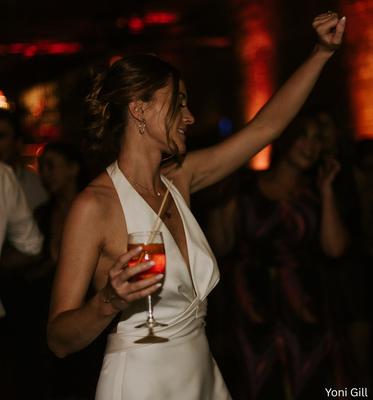 Wedding Bride Vibes
https://www.yonigill.com/