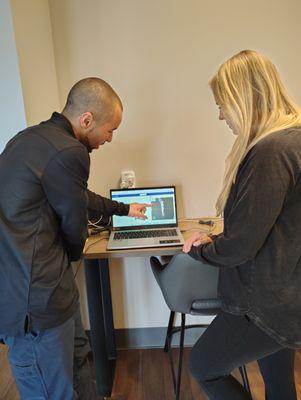 Studio Manager showing a client her 3D assessment results