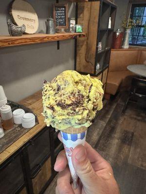 Pound Hill Creamery & Cafe