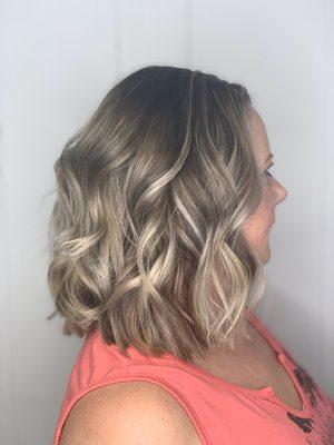 Blonde foilayage by Jamie
