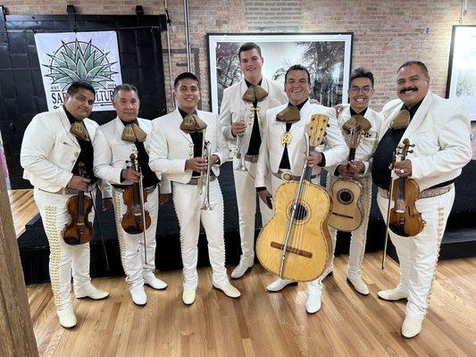 Mariachi Show Sol De Oro