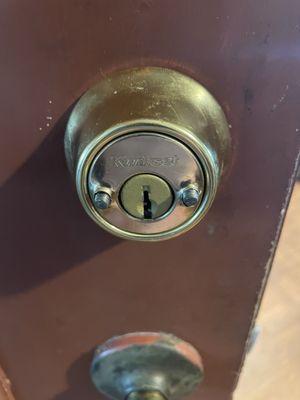 Quality Glass & Lock