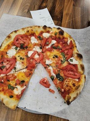 Marguerita pizza with fresh basil and perfect crust - yum!!