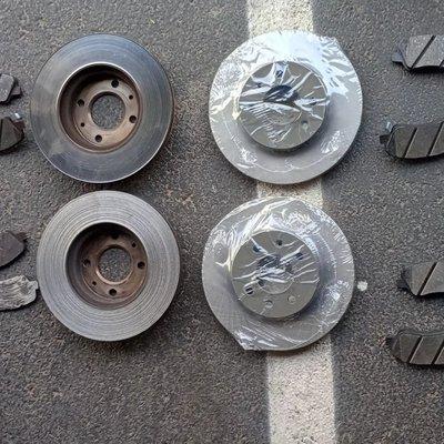 Old metal to metal pads and rotors with brand new rotors and brand new pads