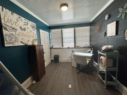 Serene space for your nail needs.