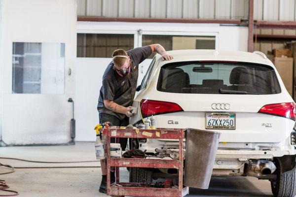 Frank's Armona Auto Body