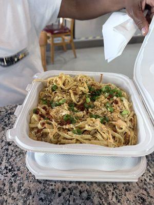 Garlic and crab noodles