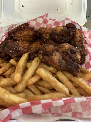 Lovett’s Burgers, Chicken And Fries