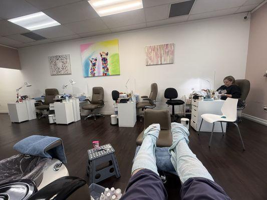 Clean and comfy salon