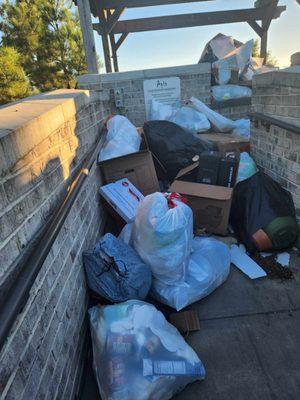 My initial experience during my first 9 months in this complex was exceptional - one of the most beautifully maintained and well-cared-for p