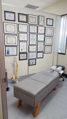 Dr. Alzate's patient exam room.