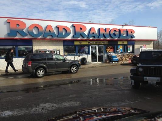 ROAD RANGER, on MAIN ST, ROSCOE, IL