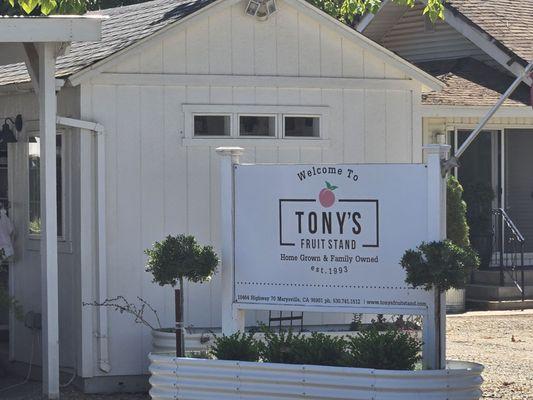 Tony's Fruit Stand