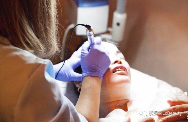 Permanent makeup eyeliner