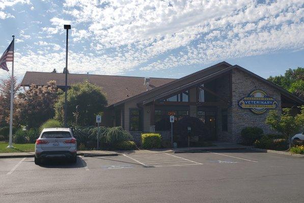Cascade West Veterinary Hospital