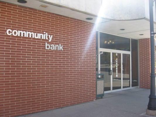 Community Bank & Trust