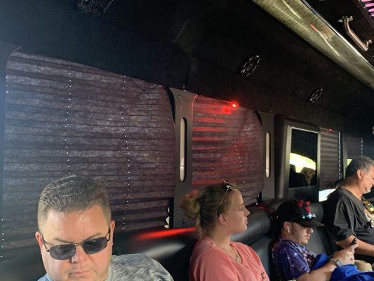 J & R Connecticut Limousine Service