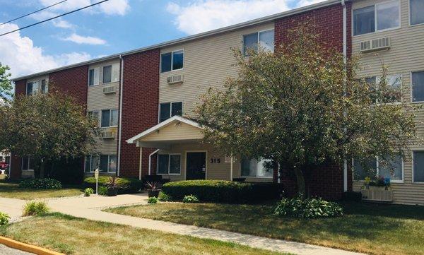 Garden Court Apartments