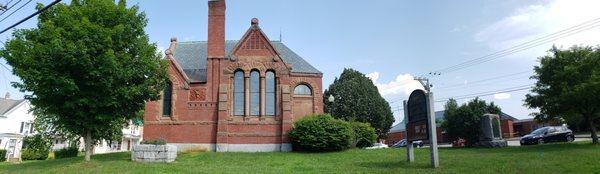 Hall Memorial Library